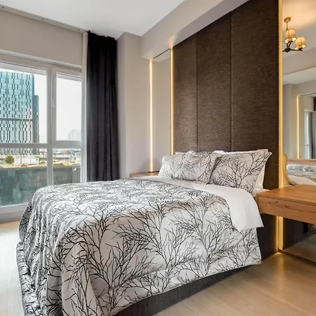 Modern Near Mall Of And Metro Apartamento